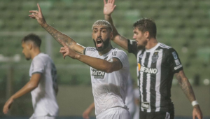 Botafogo fica no empate com o Atlético-MG e vê distância na liderança para o Palmeiras diminuir